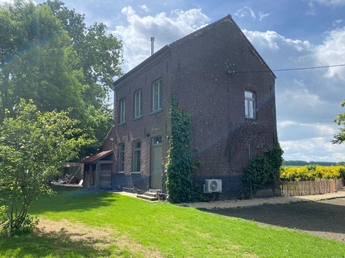 Huisje Aan De Schelde Spiere Eksteriør bilde